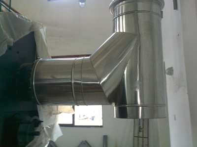 不锈钢烟囱安装旋转梯钢结构加固维护